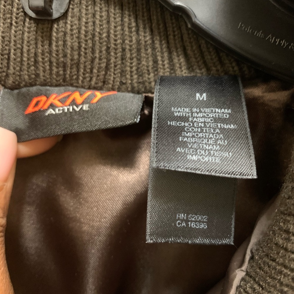 DKNY brown winter jacket with detachable hood sz M - Picture 5 of 6